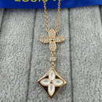 Four-leaf clover rhinestone pendant necklace