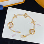 Stylish Rhinestone Four-Leaf Clover Bracelet