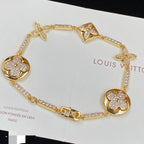 Stylish Rhinestone Four-Leaf Clover Bracelet