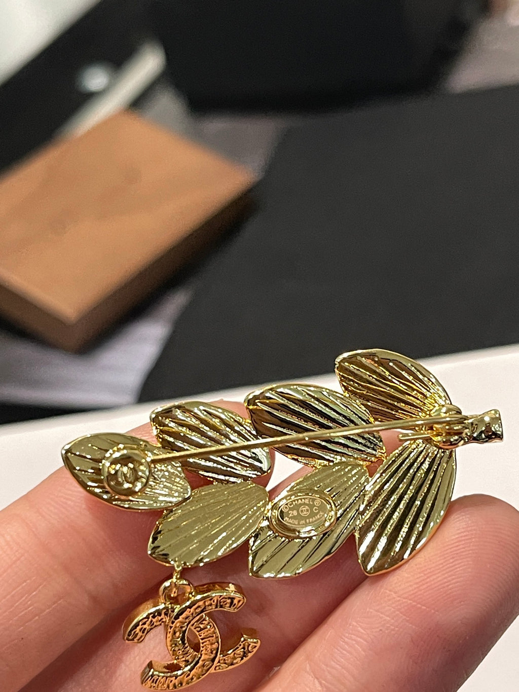 Luxurious Wheat-Ear Rhinestone Double-C Brooch
