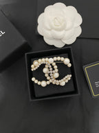CC Rhinestone &amp; Pearl Brooch