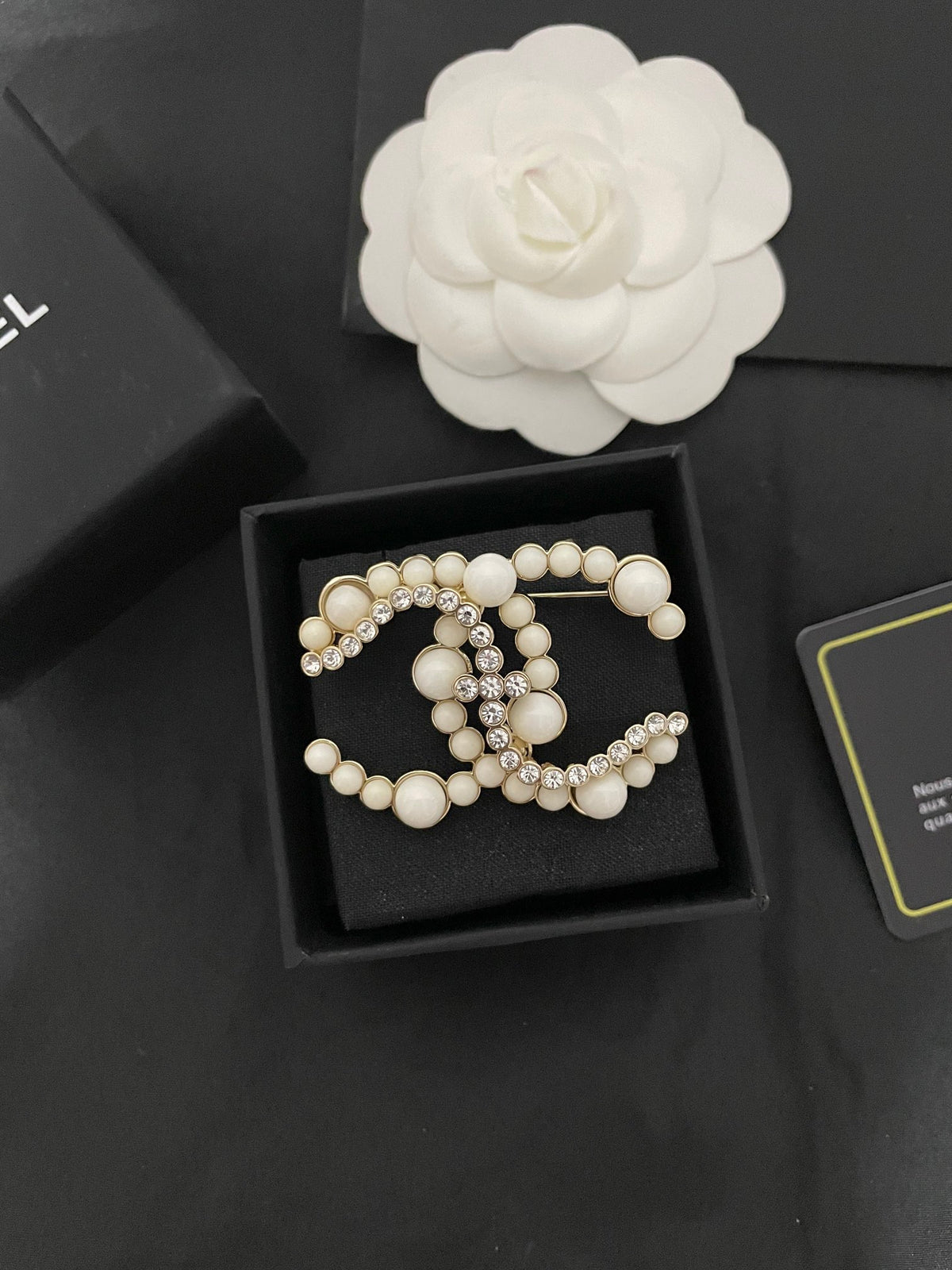 CC Rhinestone &amp; Pearl Brooch