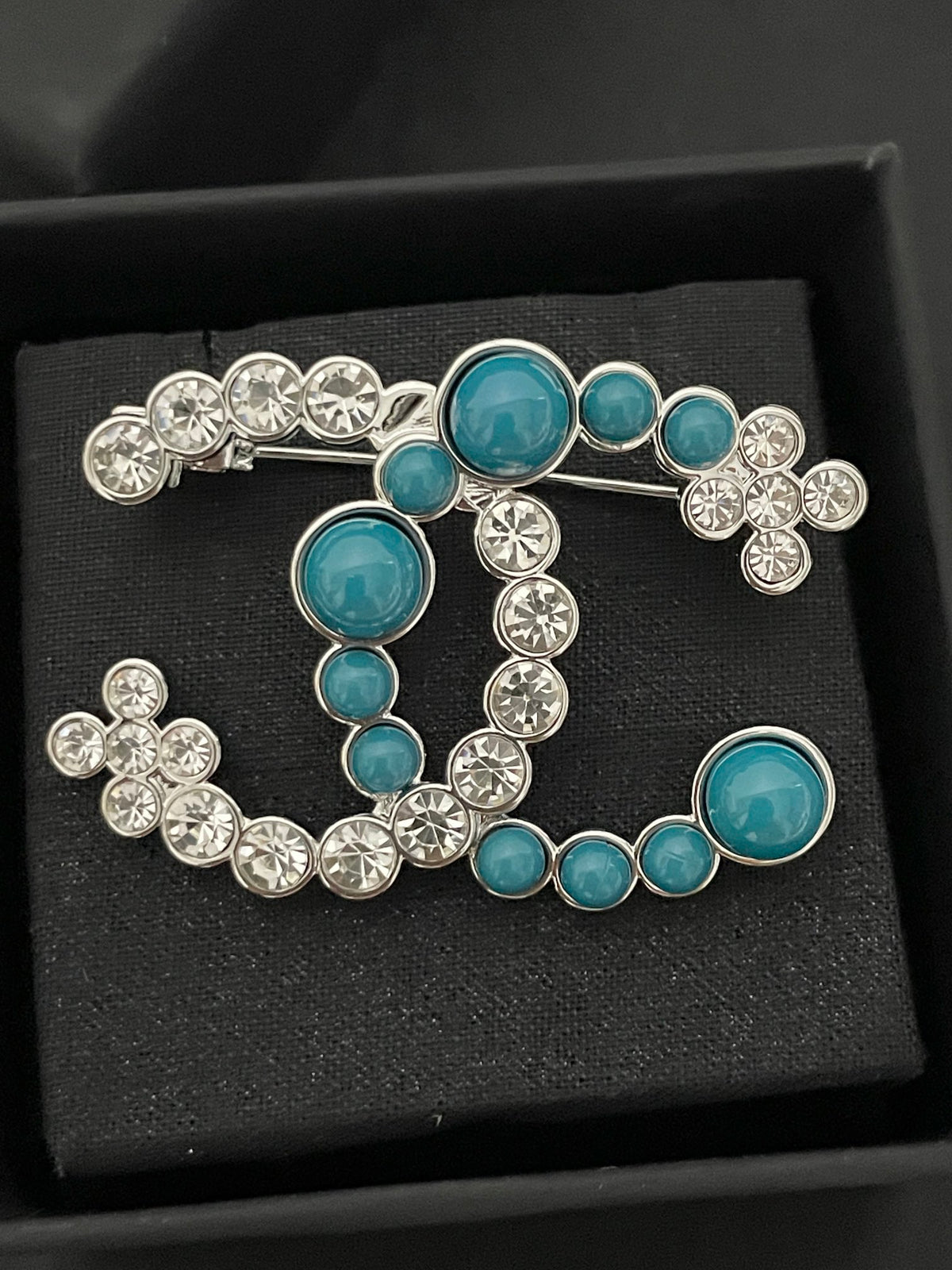 CC Rhinestone &amp; Pearl Blue Brooch