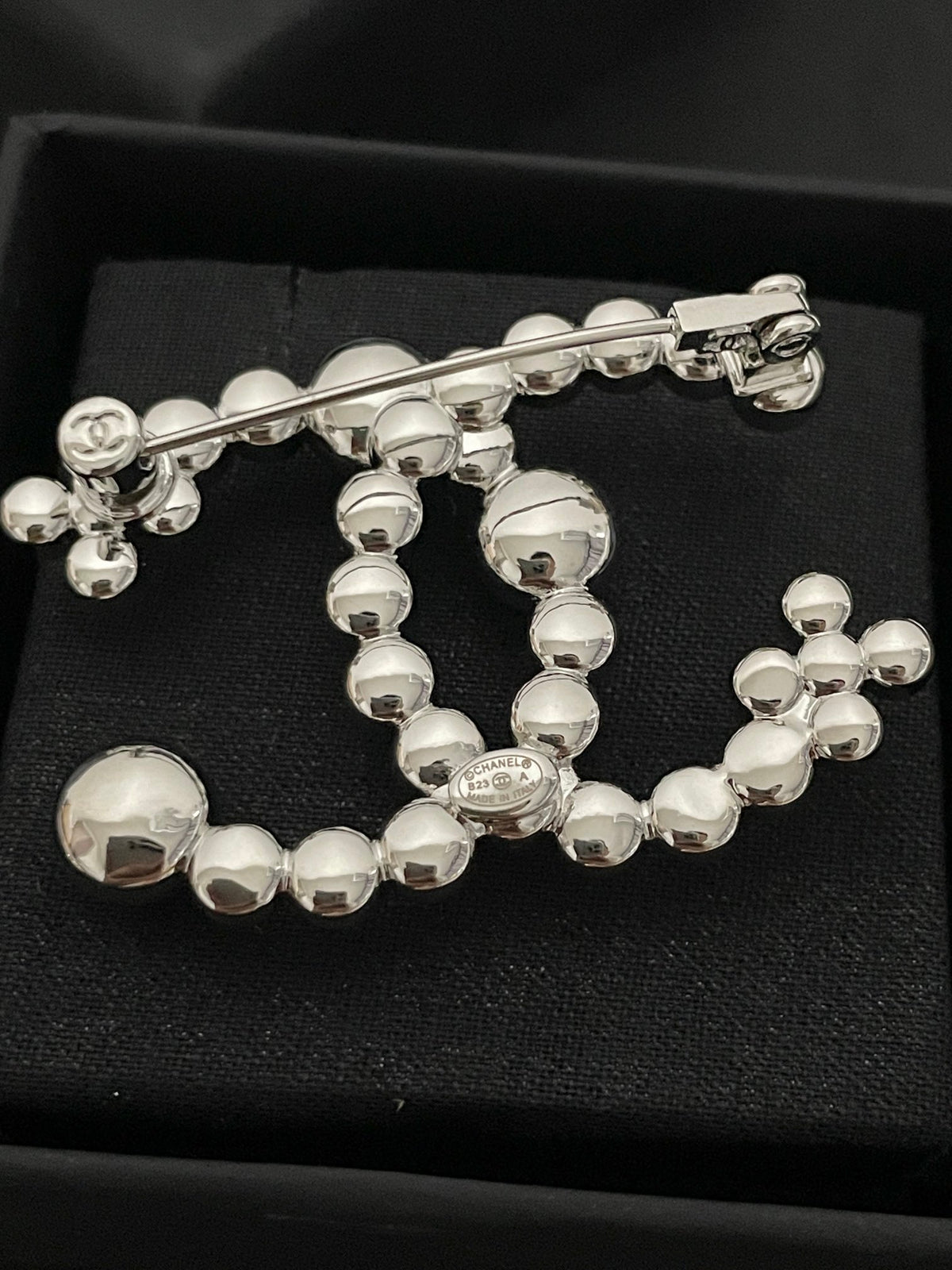 CC Rhinestone &amp; Pearl Blue Brooch