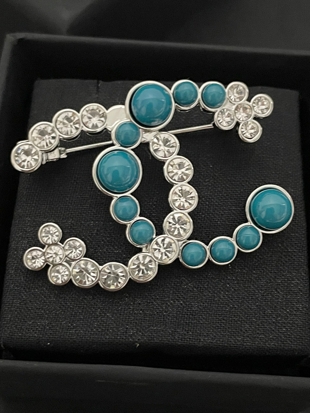 CC Rhinestone &amp; Pearl Blue Brooch
