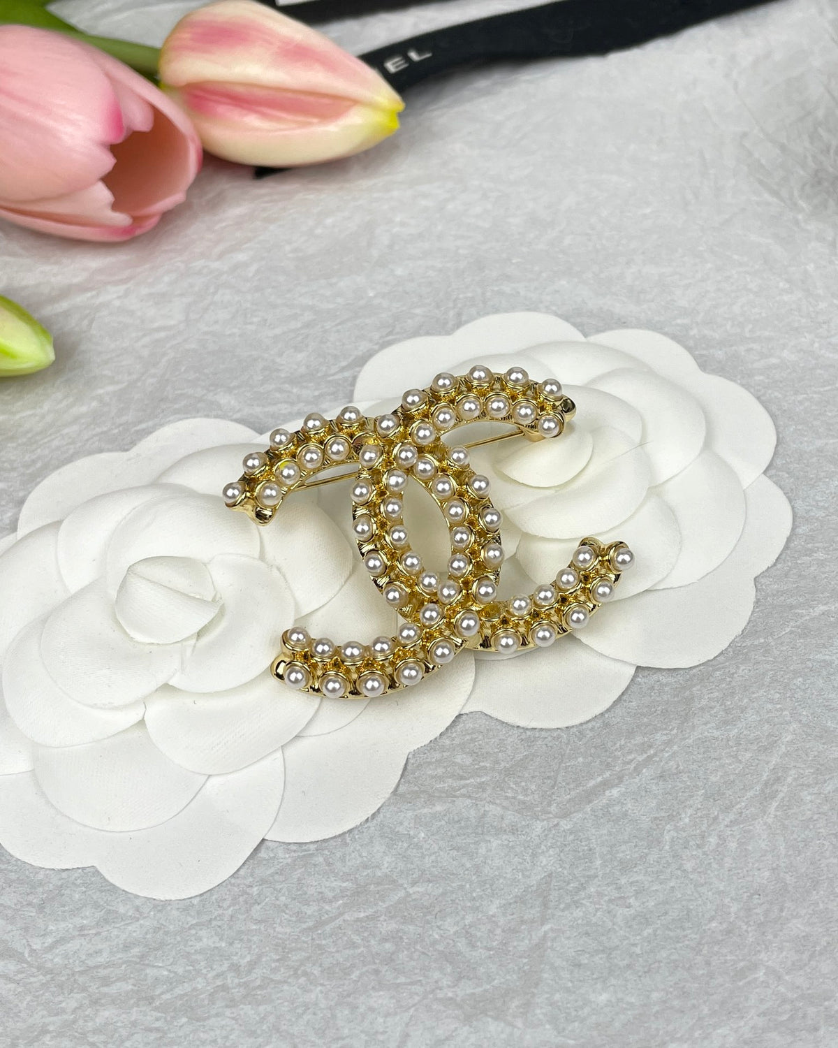 CC Rhinestone &amp; Pearl Brooch