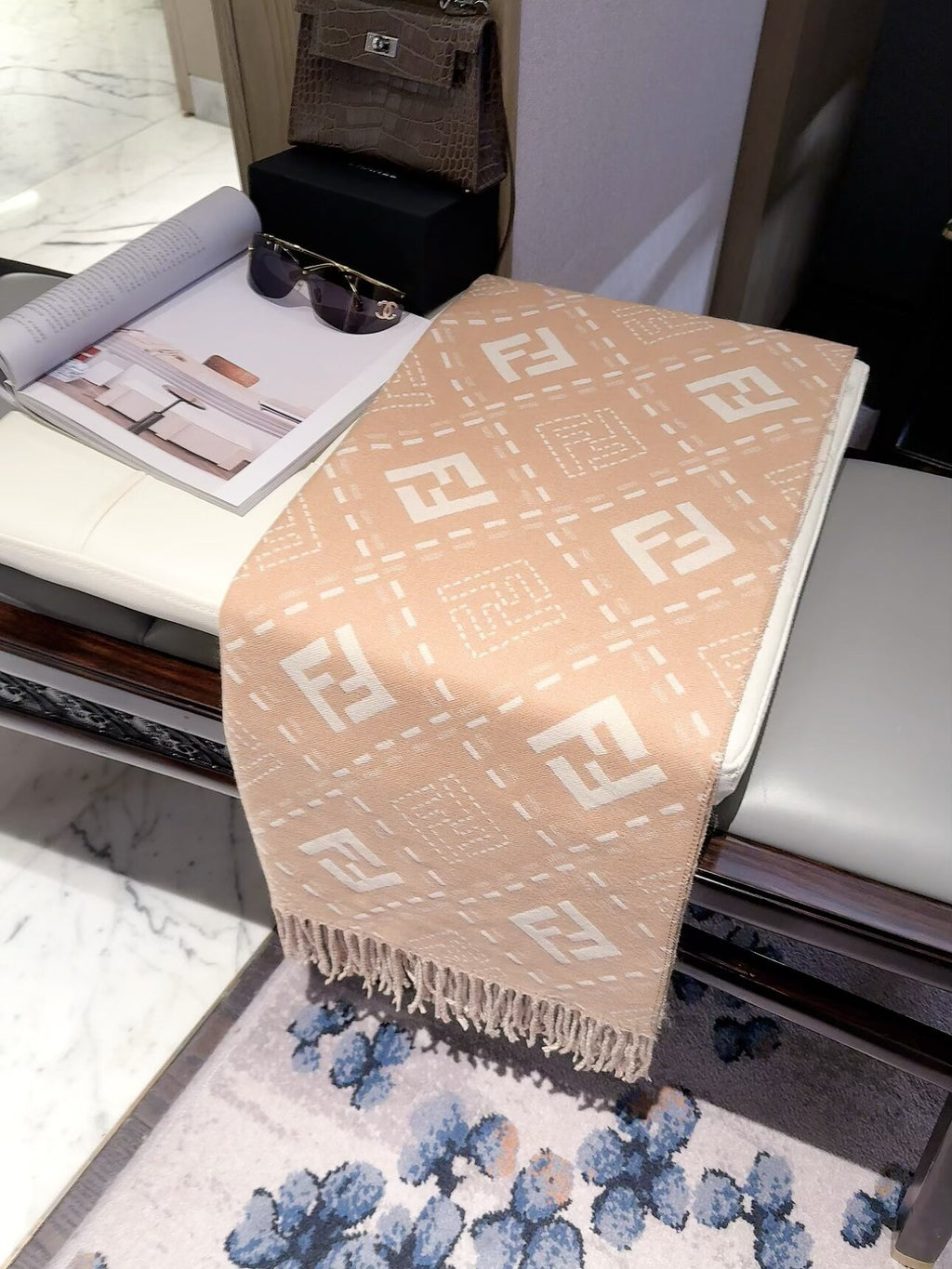 Stylish FF-Letter Scarf