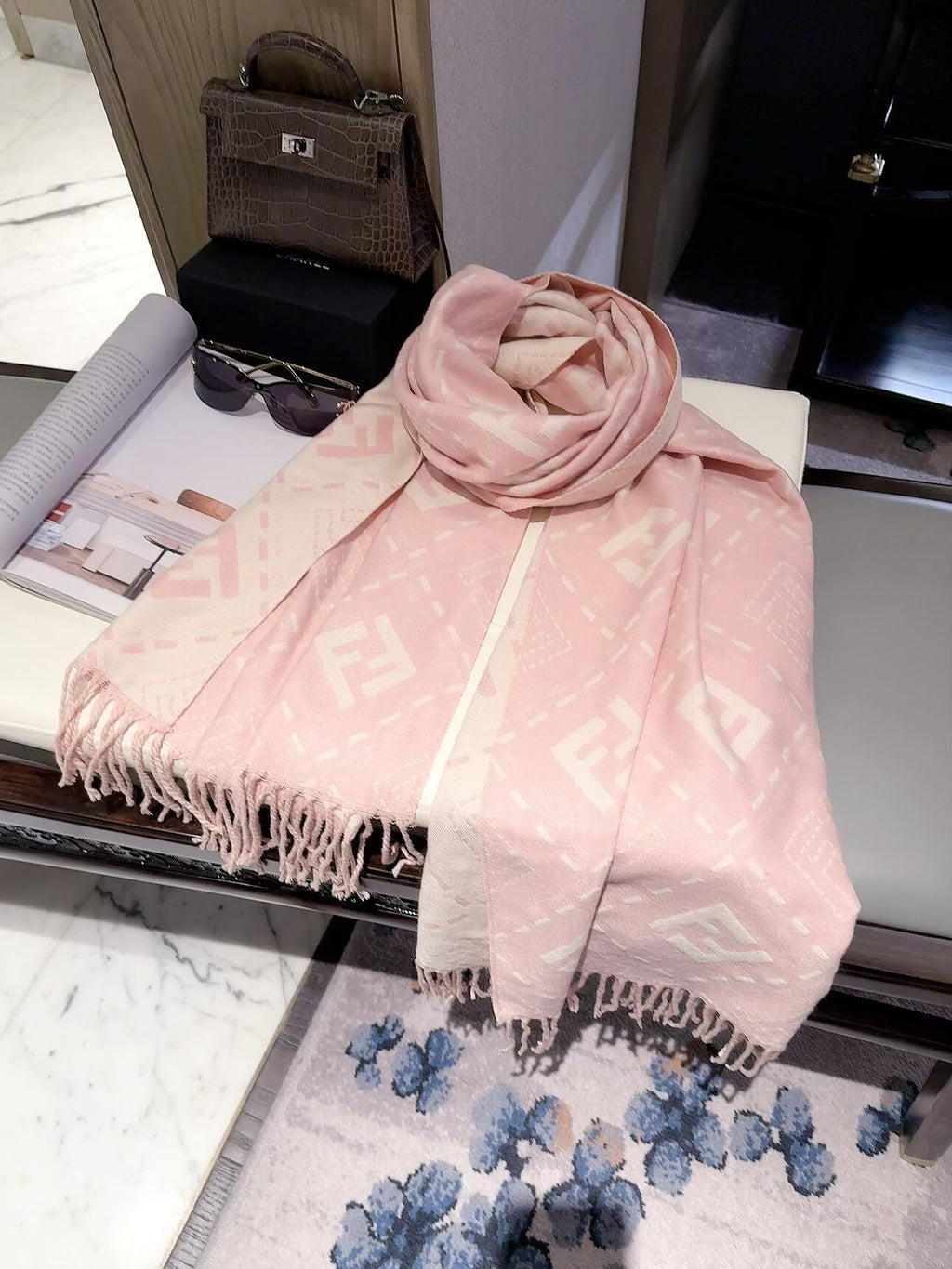 Stylish FF-Letter Scarf