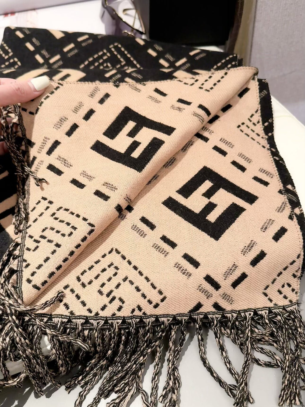 Stylish FF-Letter Scarf