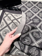 Stylish CC-Letter Scarf