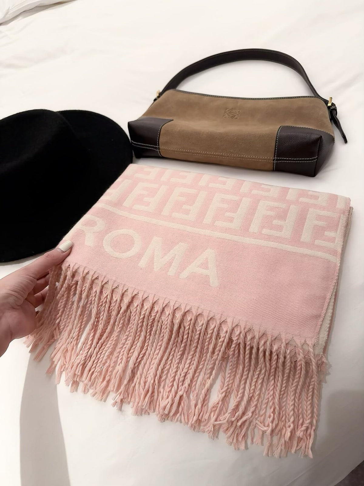 Stylish FF-Letter Scarf