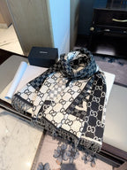 Stylish GG-Logo Scarf