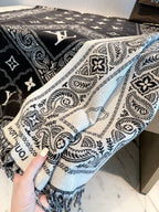 Stylish Four-Leaf Clover &amp; Letter Scarf