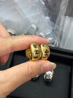 Classic CC Oval Clip-on Earrings
