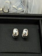 Classic CC Oval Clip-on Earrings