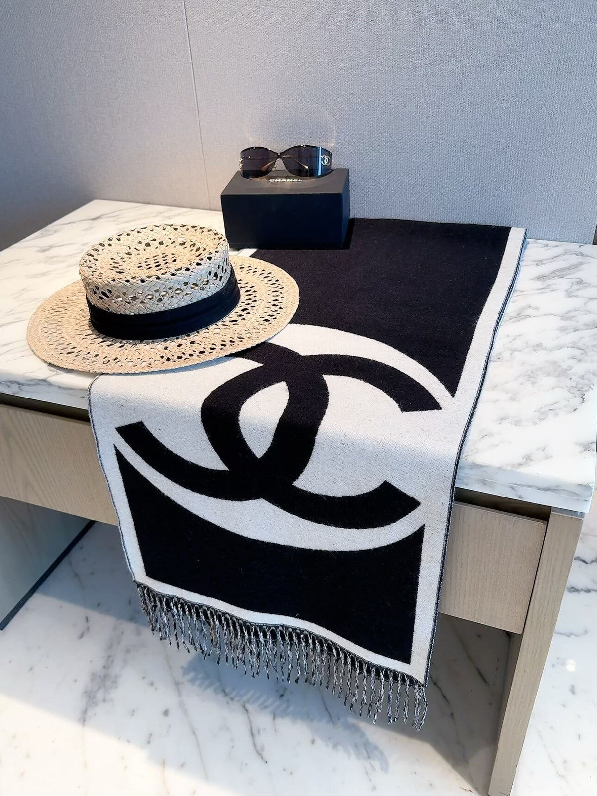 Stylish CC Jacquard Scarf