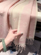 Stylish CC Letter Pattern Scarf