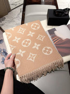 Stylish Four-Leaf Clover and Letter Pattern Scarf