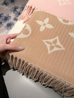 Stylish Four-Leaf Clover and Letter Pattern Scarf