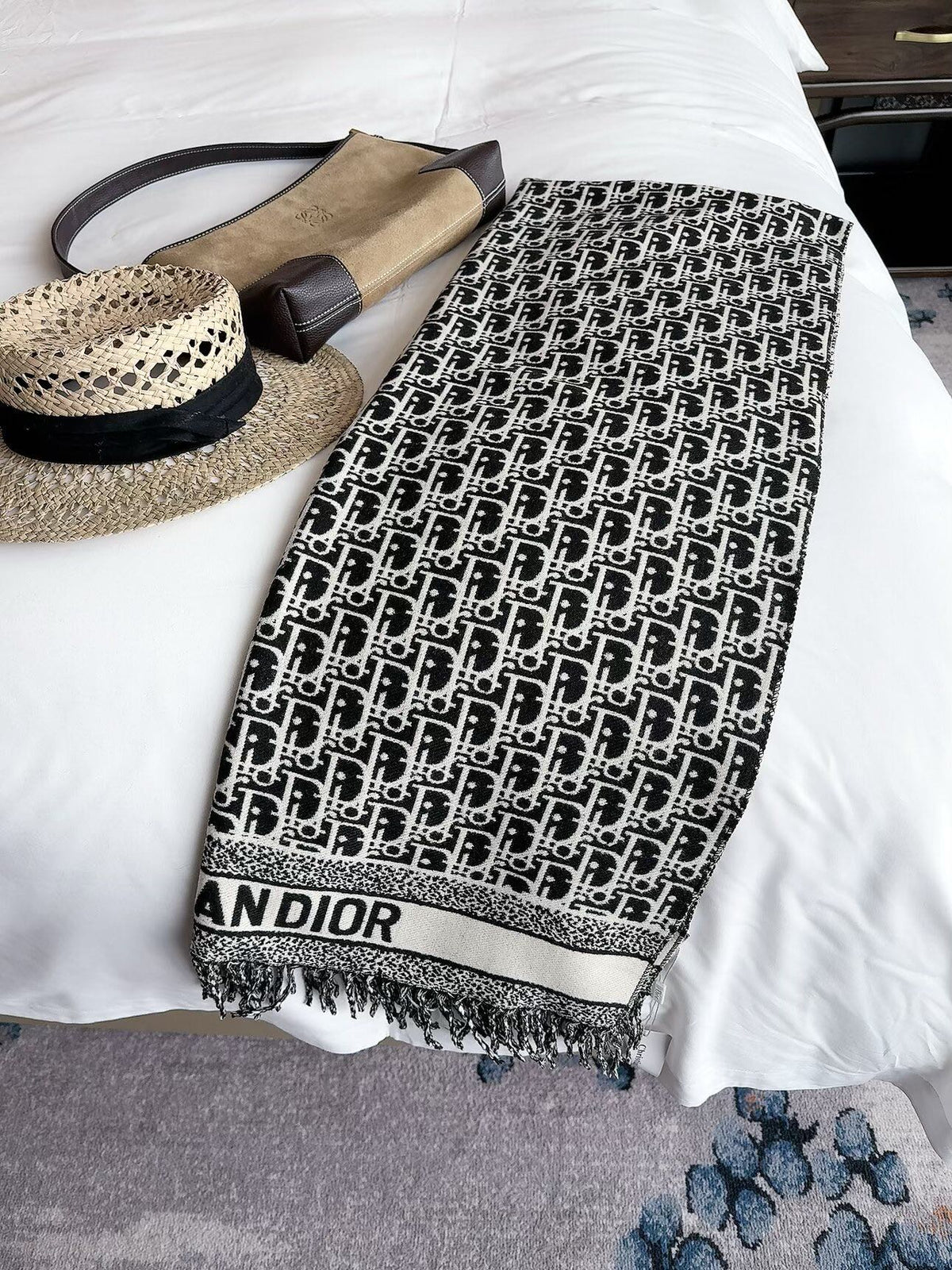 Stylish CD Letter-Pattern Scarf