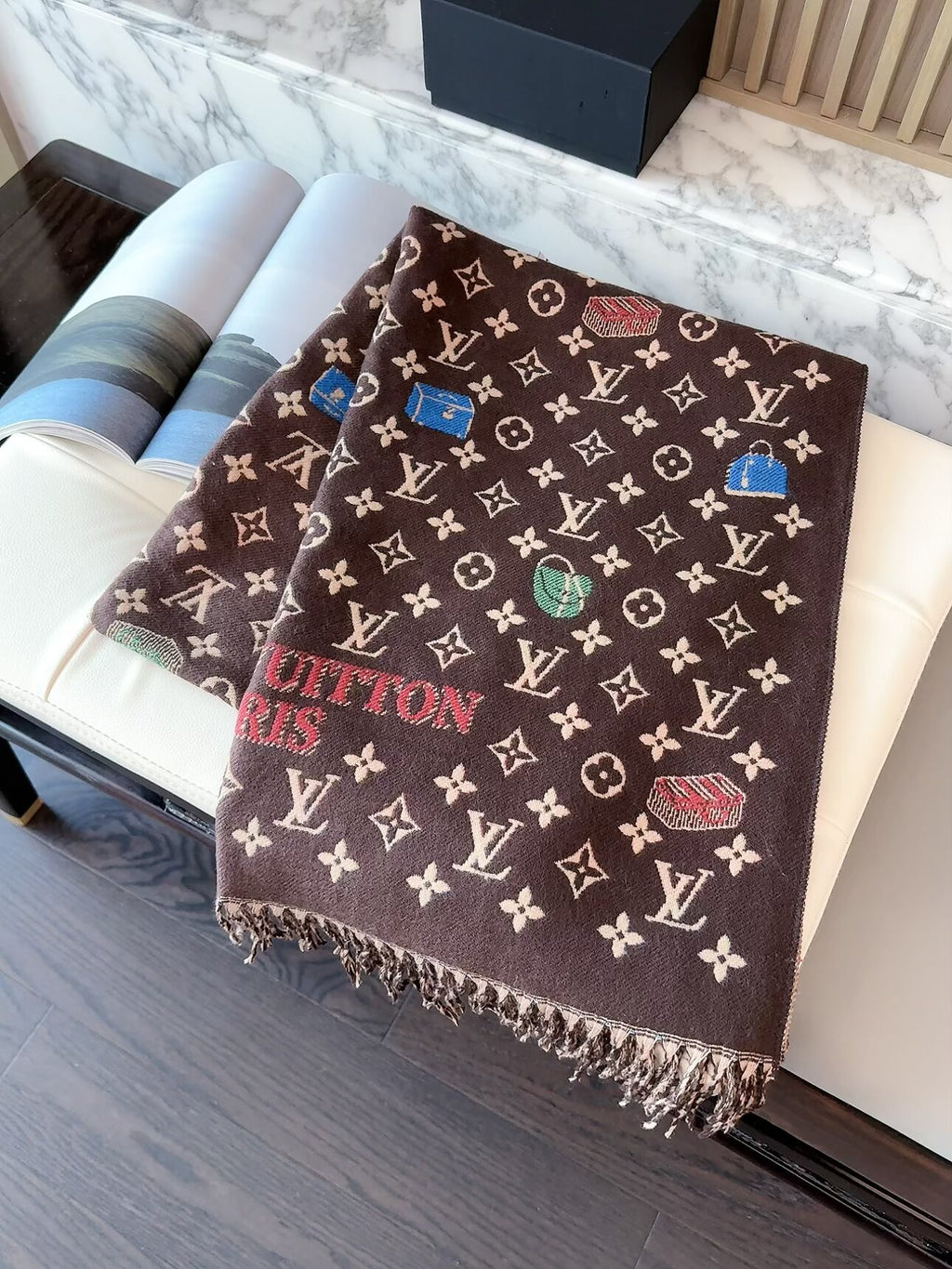 Stylish Four-Leaf Clover and Letter Pattern Scarf
