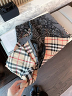 Stylish BUR Letter-Pattern Scarf