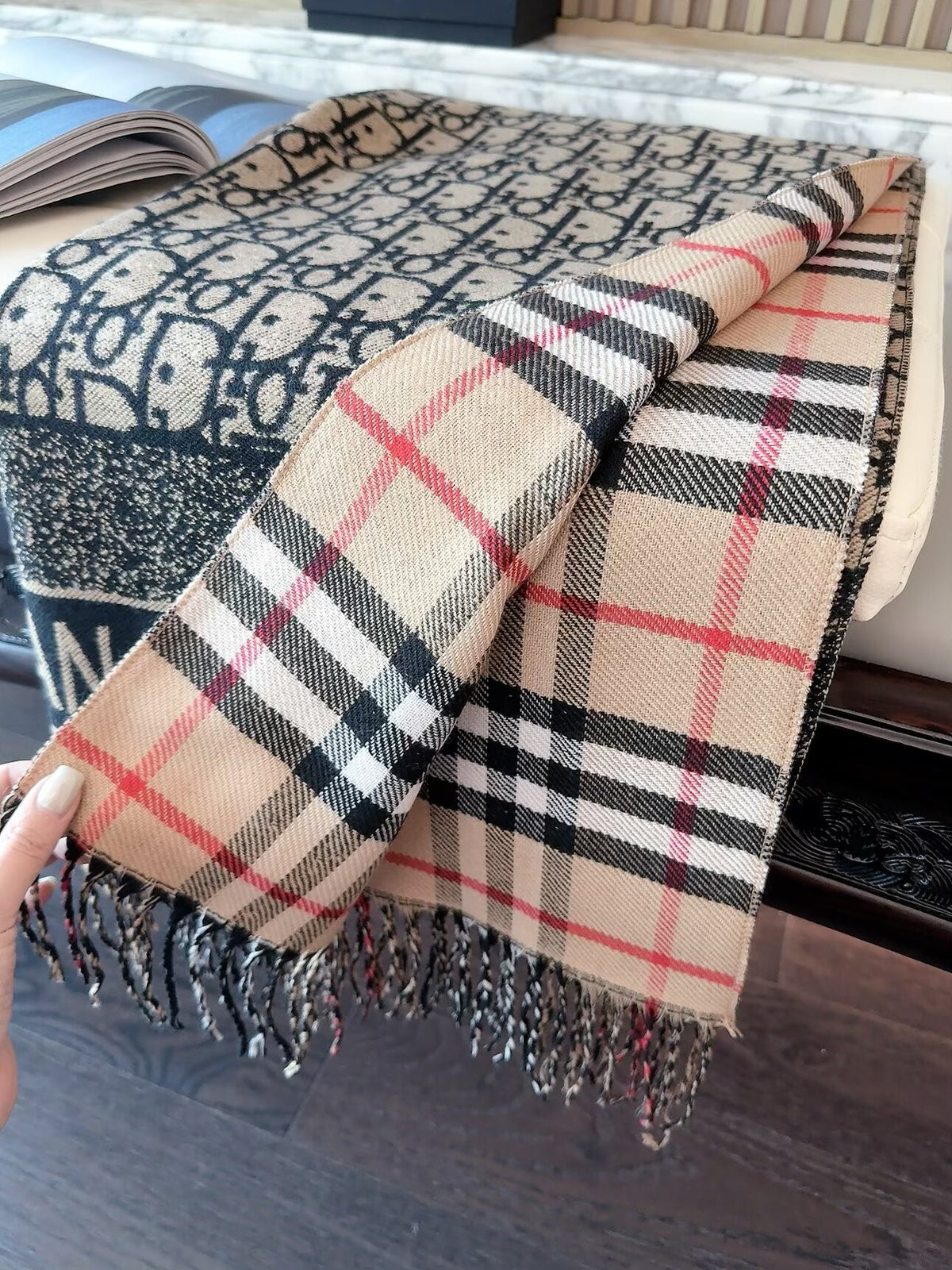 Stylish CD Letter-Pattern Scarf