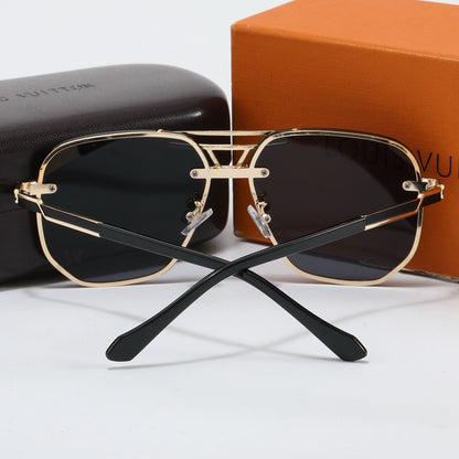 5-color fashionable four-leaf clover letter sunglasses