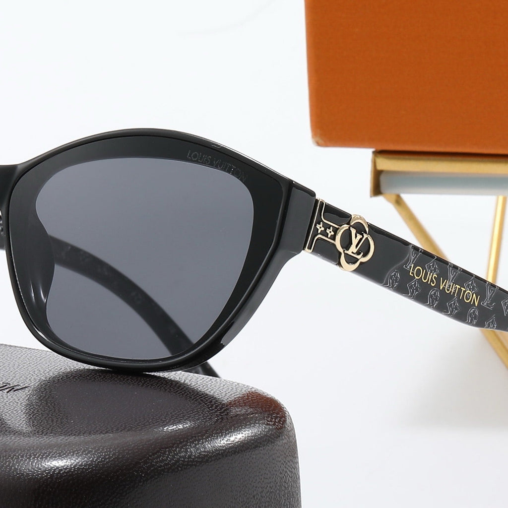 4-color fashionable four-leaf clover letter sunglasses