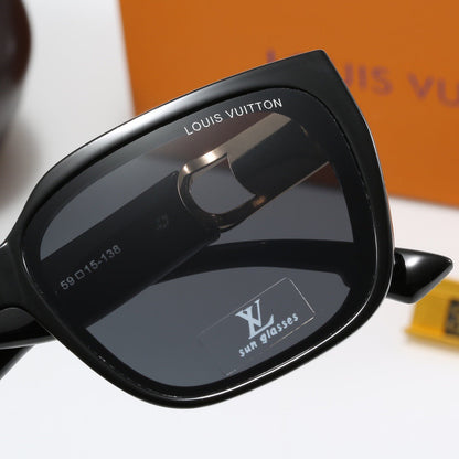 8-color fashionable four-leaf clover letter sunglasses