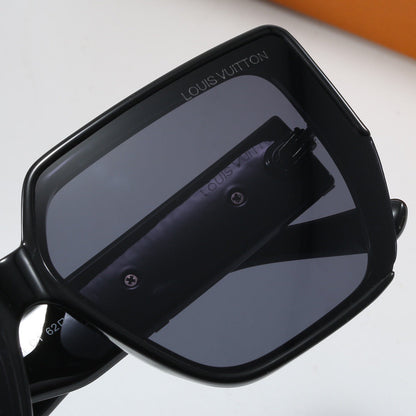 5-color fashionable four-leaf clover letter sunglasses