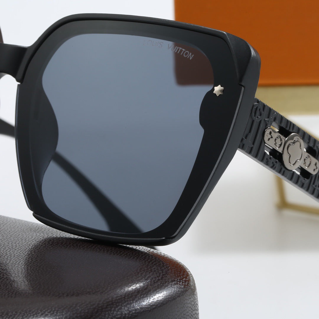 4-color fashionable four-leaf clover letter sunglasses