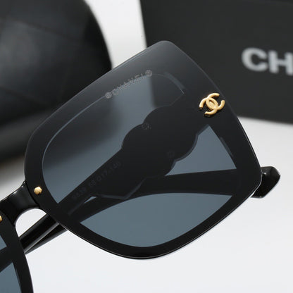 4-color fashionable new CC letter sunglasses