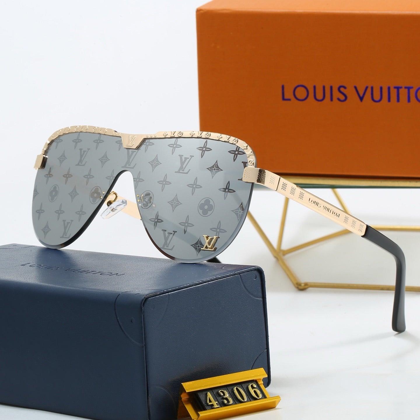 5-Color Fashionable Four-Leaf Clover Sunglasses