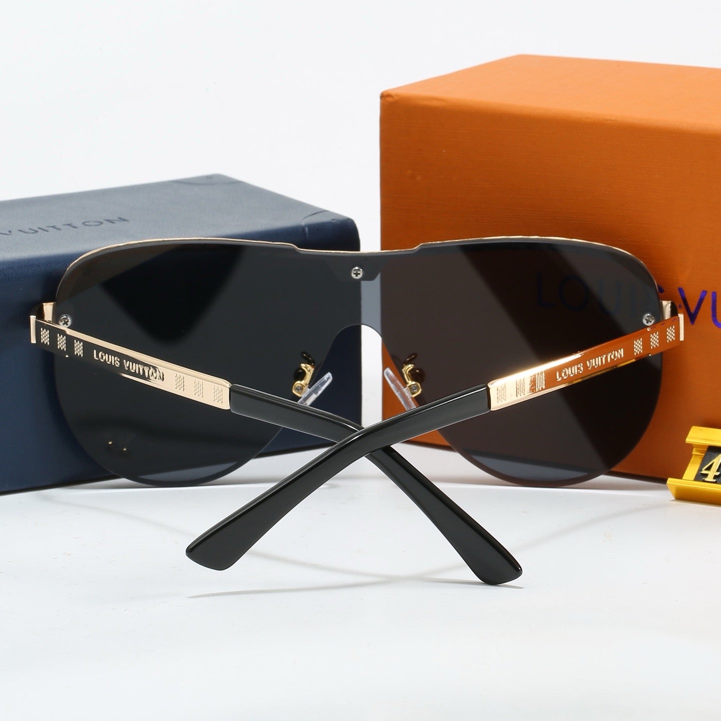 5-Color Fashionable Four-Leaf Clover Sunglasses