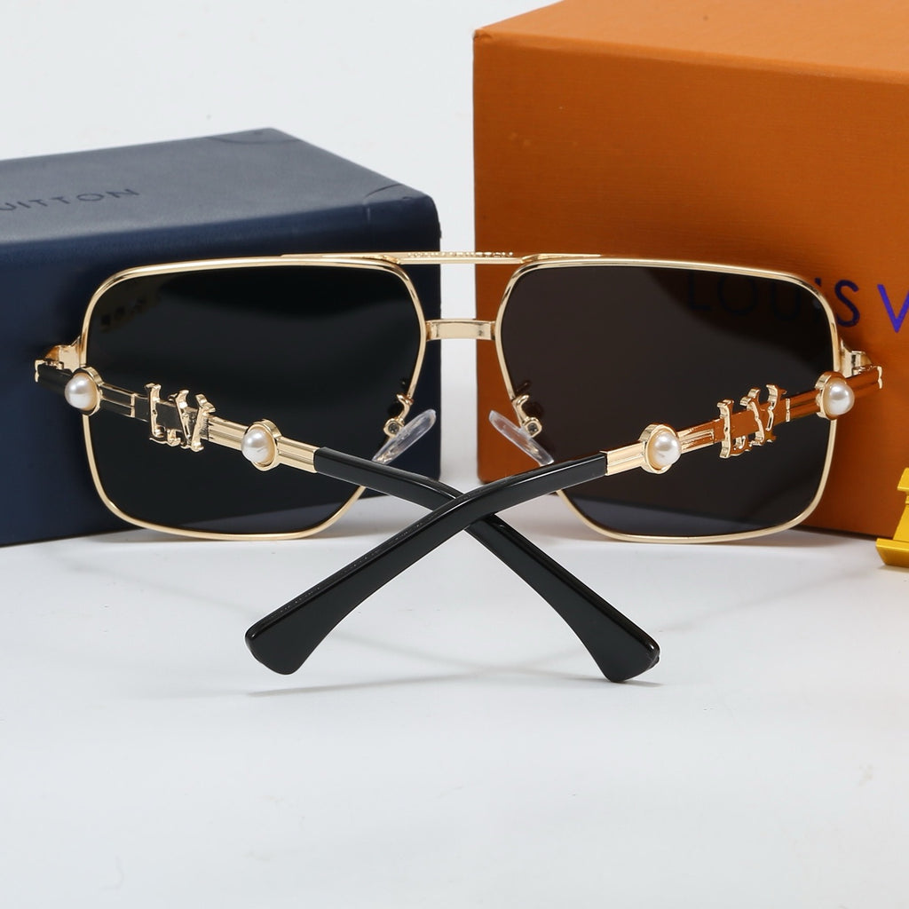 5-Color Fashionable Four-Leaf Clover Sunglasses