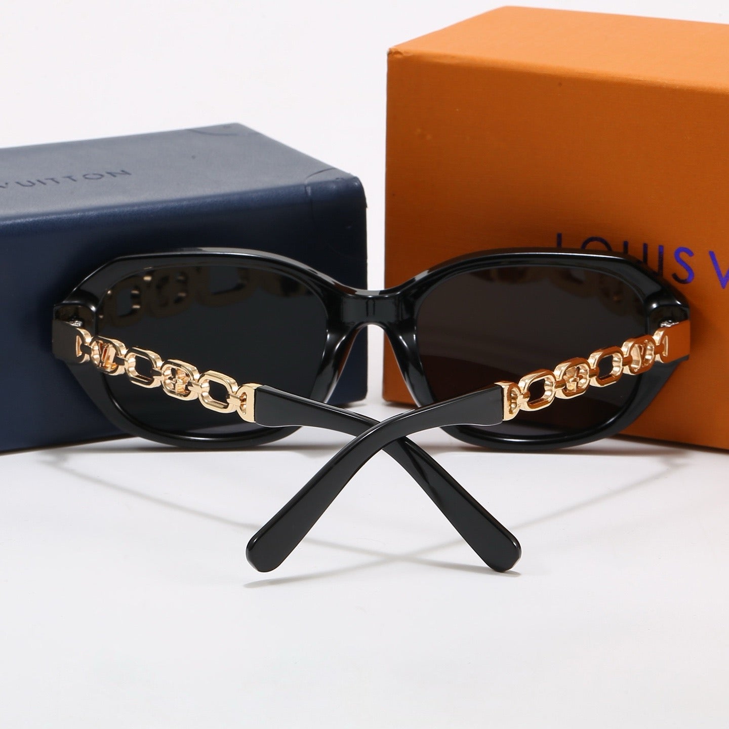 4-Color Fashion Four-Leaf Clover Sunglasses