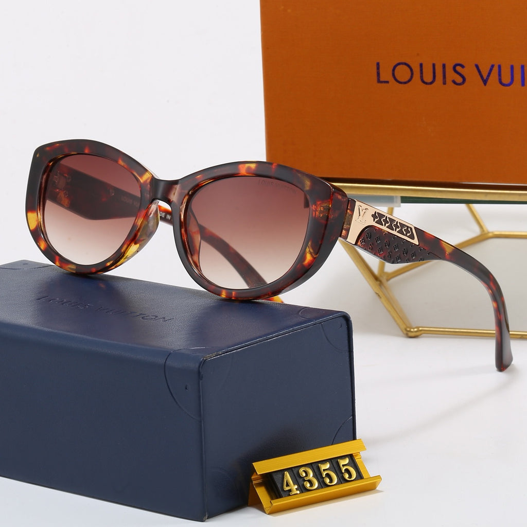 4-Color Stylish Four-Leaf Clover &amp; Letter Sunglasses