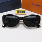 4-Color Stylish Four-Leaf Clover &amp; Letter Sunglasses