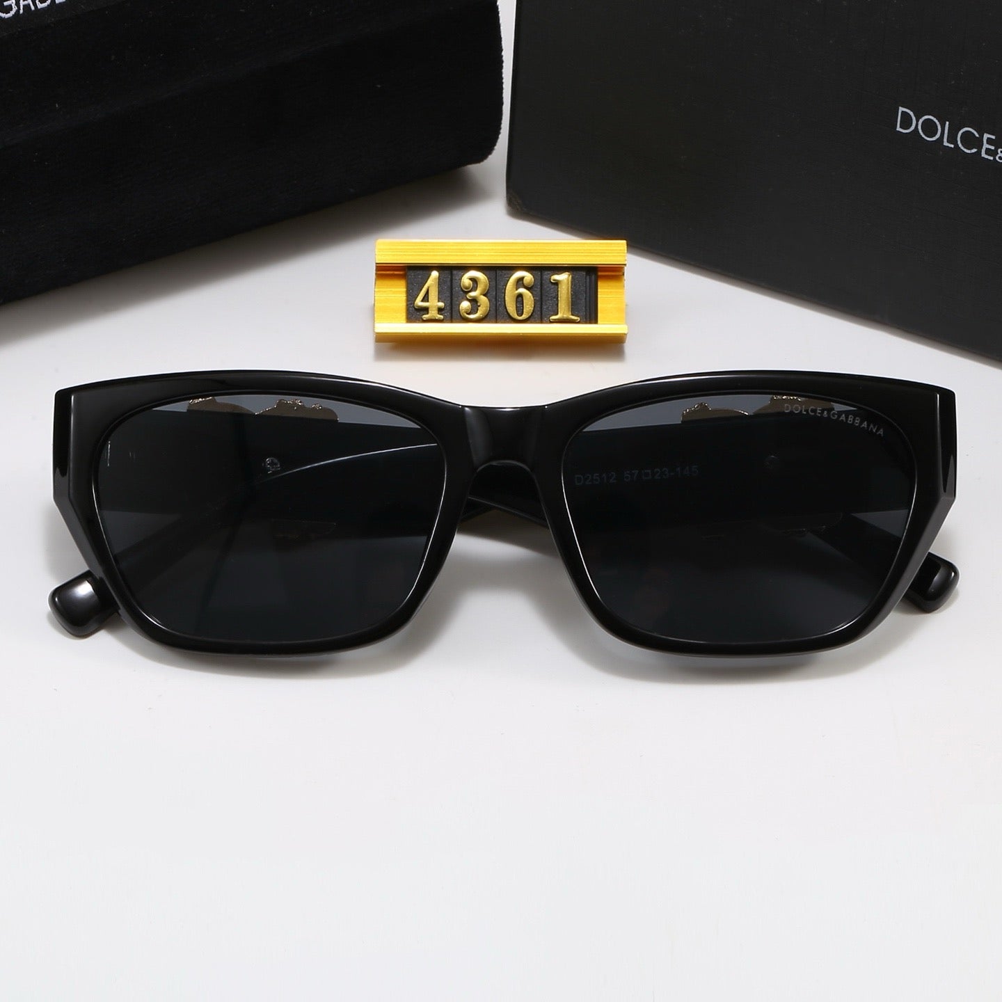 6-Color Fashion DC-Letter Sunglasses