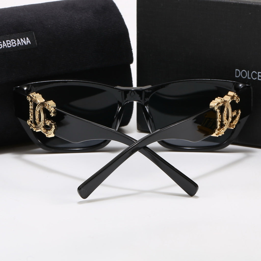 6-Color Fashion DC-Letter Sunglasses