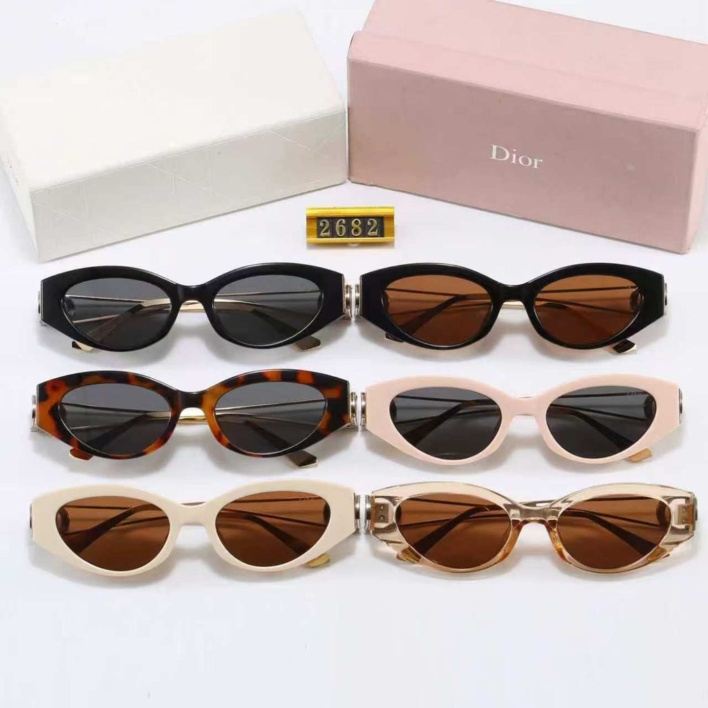 5-Color Stylish CD Letter Sunglasses