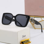 7-Color Stylish CD Letter Sunglasses