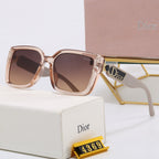 7-Color Stylish CD Letter Sunglasses