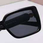 7-Color Stylish CD Letter Sunglasses