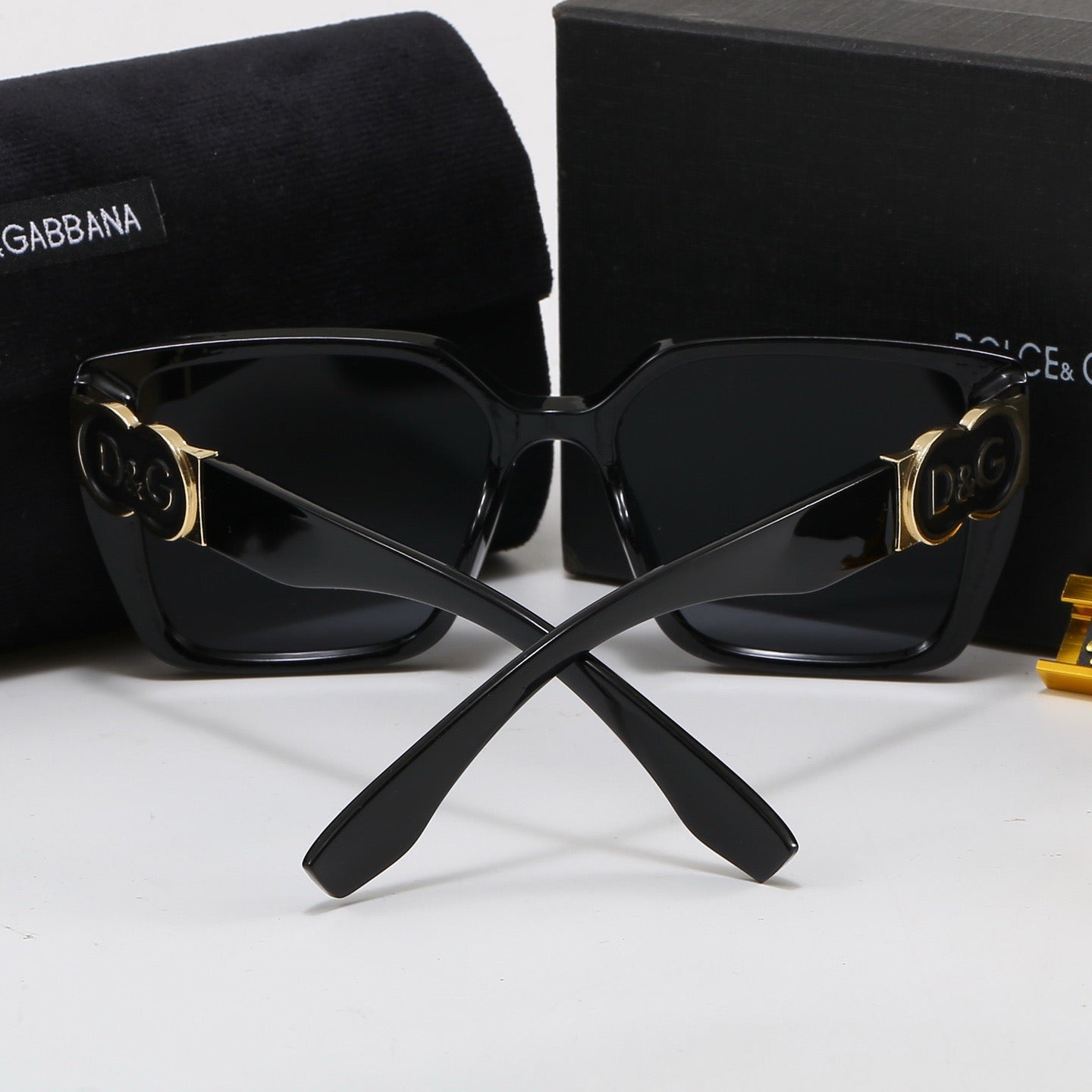 7-Color Stylish DG Letter Sunglasses