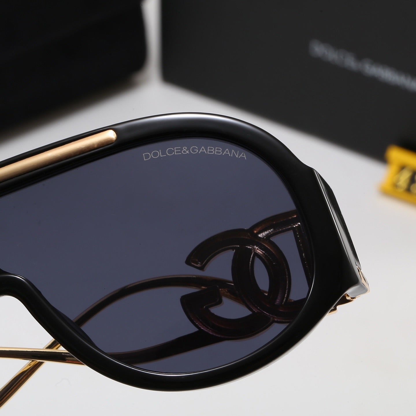 5-Color Stylish DG Letter Sunglasses
