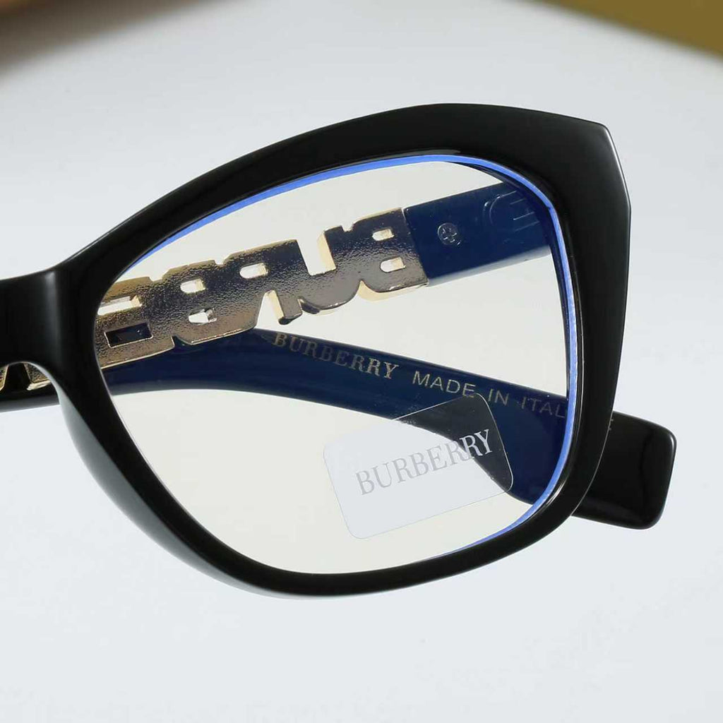 4-Color Stylish BU Letter Sunglasses