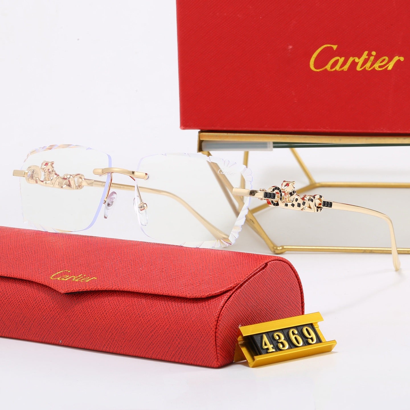 6-Color Stylish CRA Letter Sunglasses