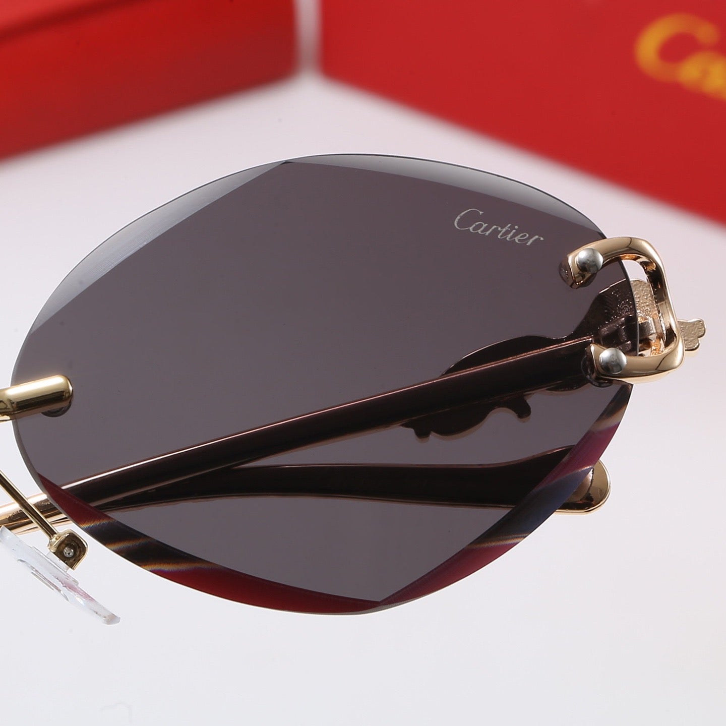 6-Color Stylish CRA Letter Sunglasses